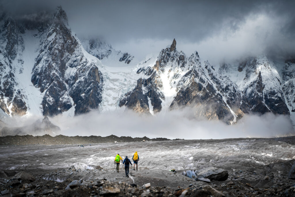 snow lake trek pakistan