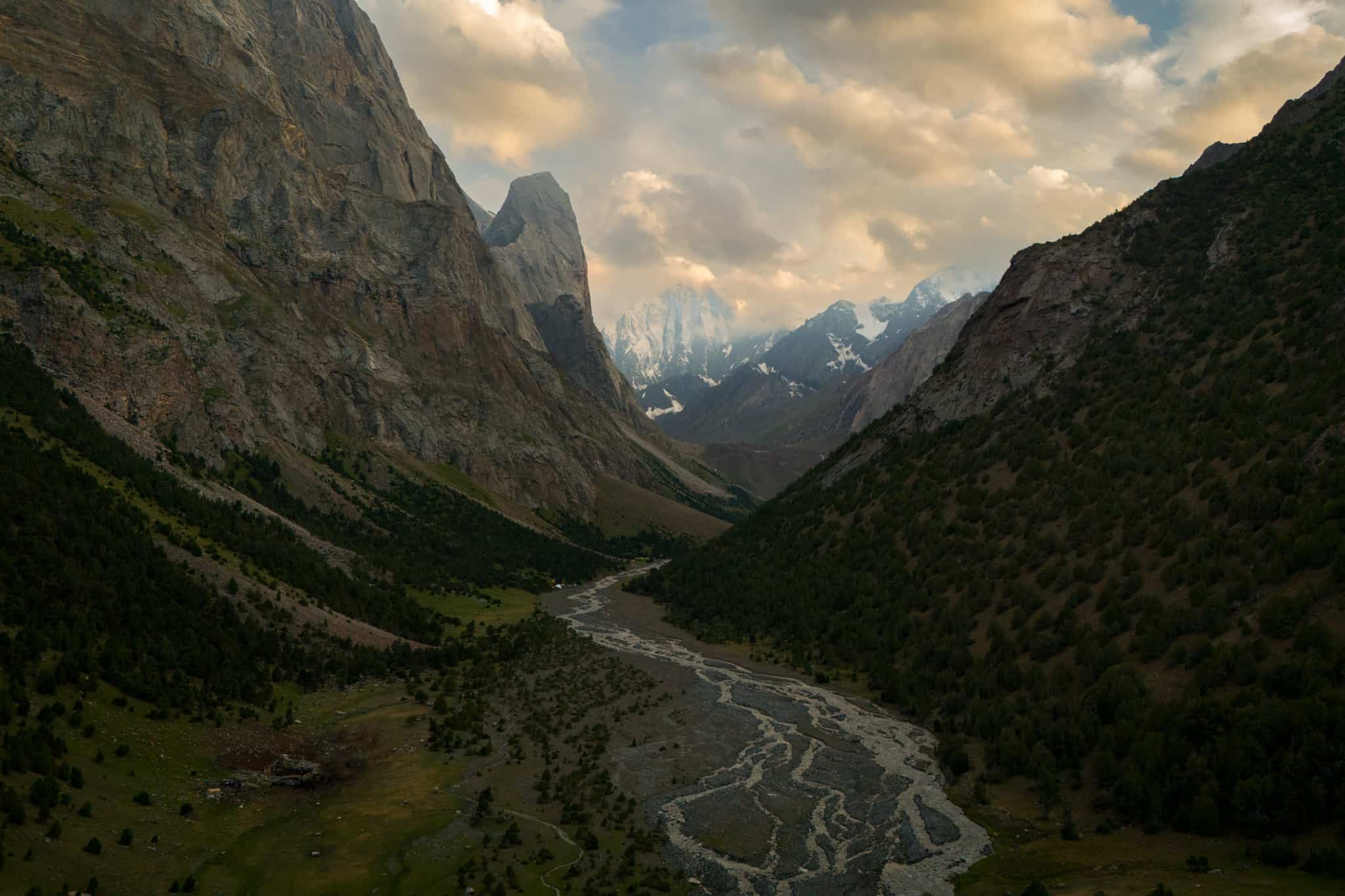 Karavshin_Valley_kyrgyzstan_18